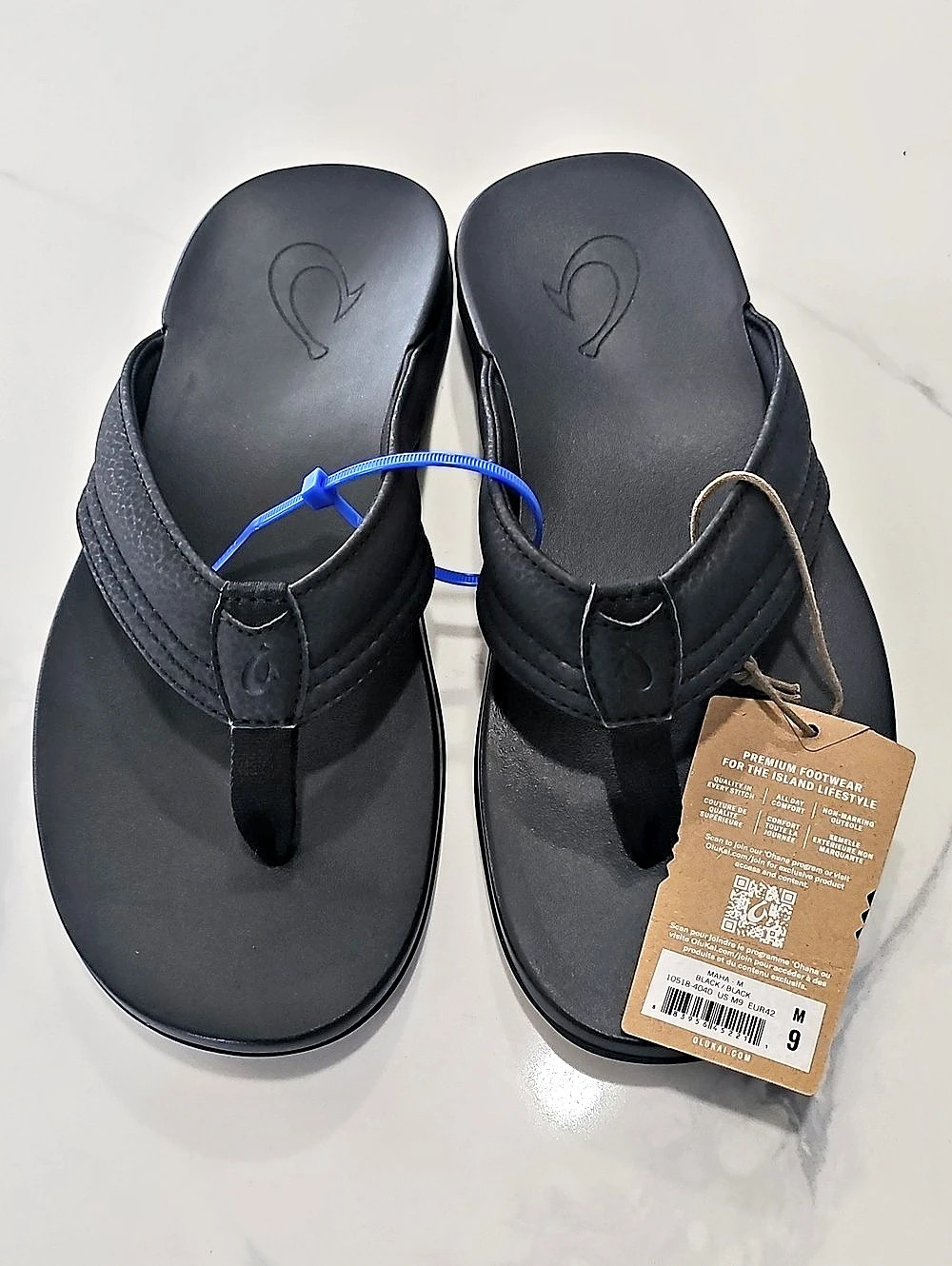 New - OluKai Maha Black Flip Flops US 9 NWT